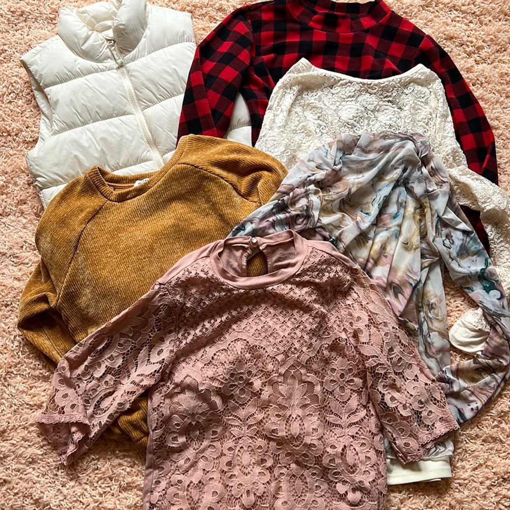Bundle of Girls Fall Sweaters and Tops! Excellent Condition! Size 12!